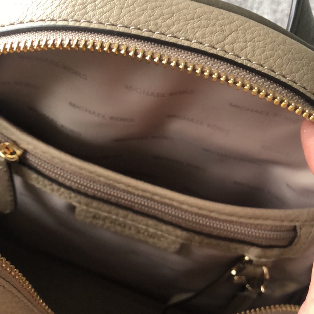 Michael Kors backpack - Picture 11 of 12